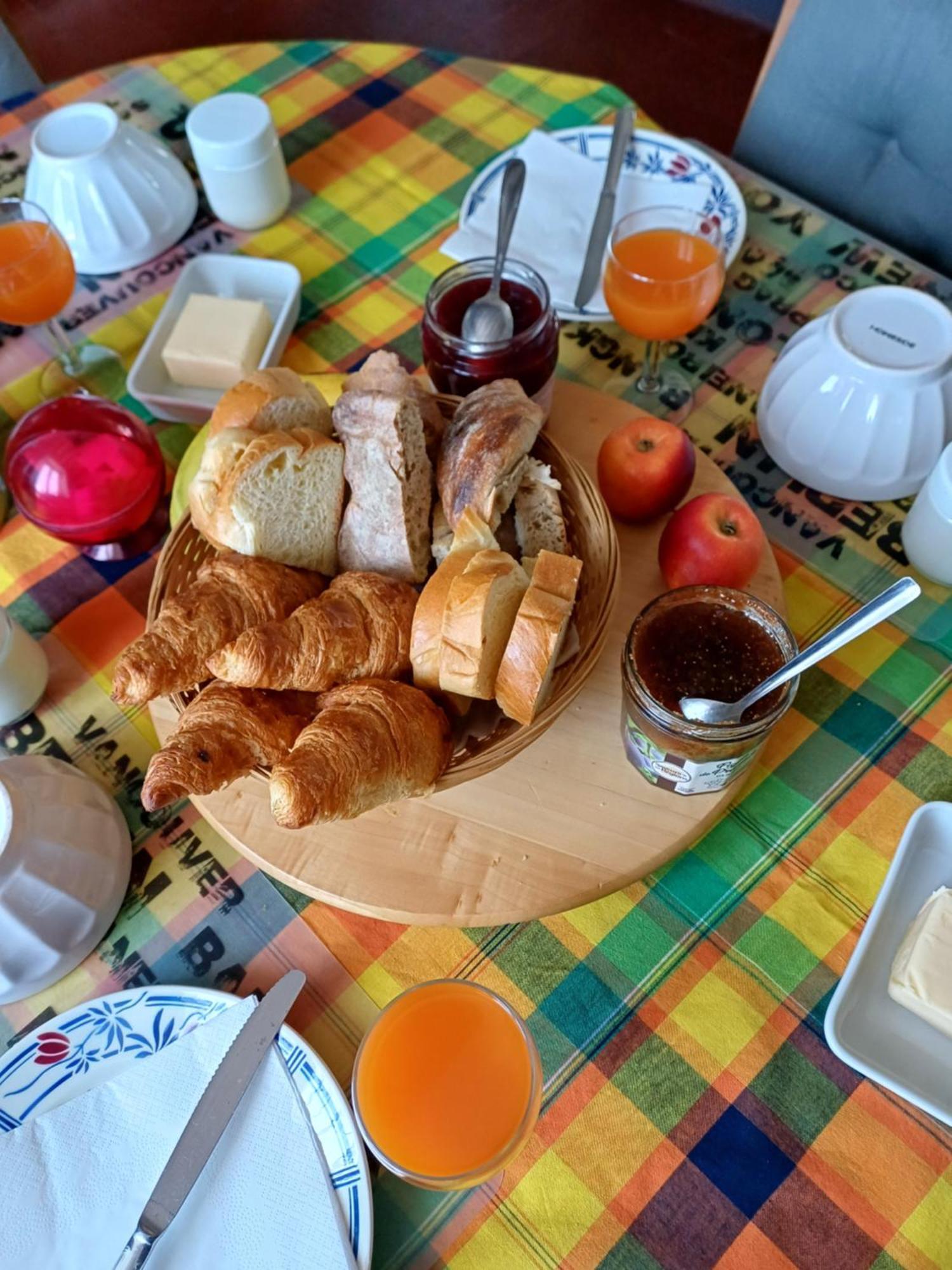 Aline Et Dim Bed and Breakfast Mereville  Εξωτερικό φωτογραφία